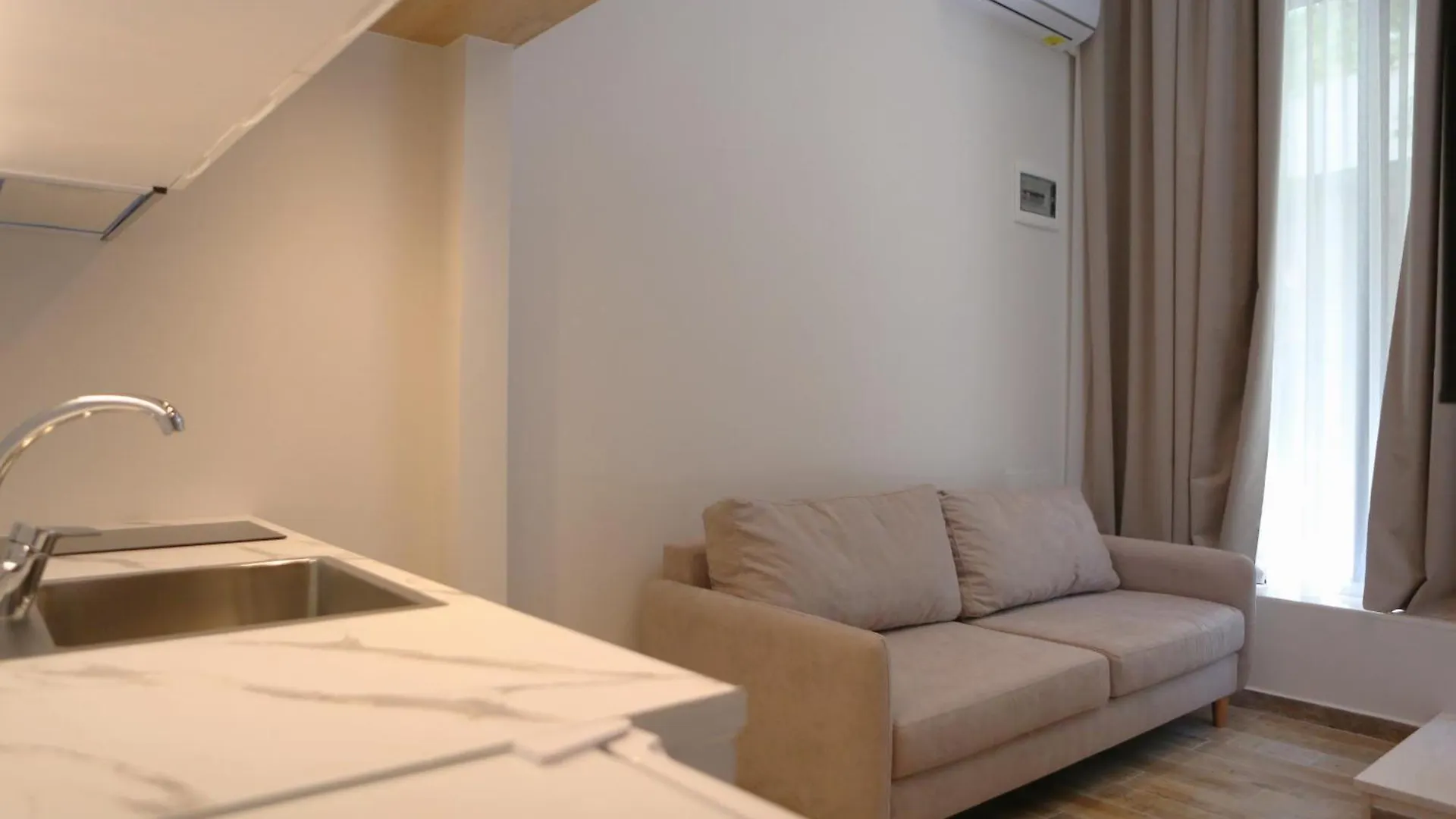 Flagship Apartments Golem  0*, Golem (Tirana)